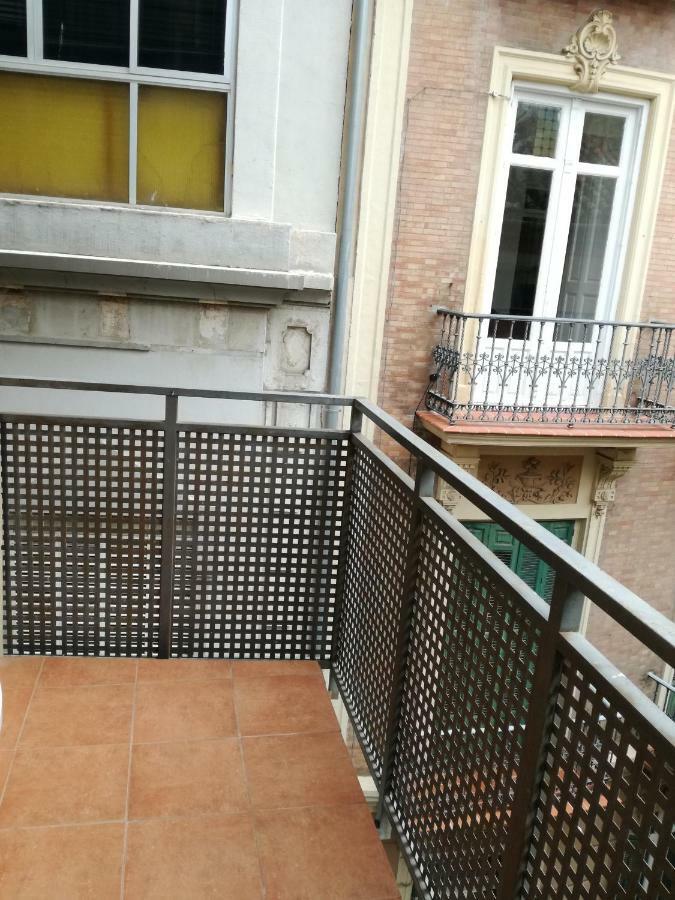 Apartamentos Centro Малага Экстерьер фото